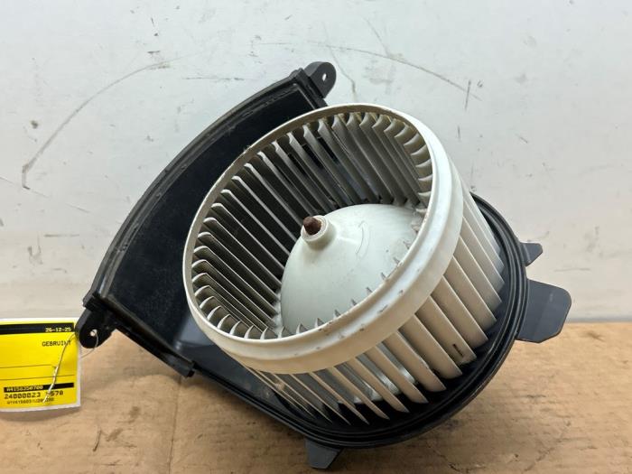 Silnik wentylatora nagrzewnicy Mercedes Citan