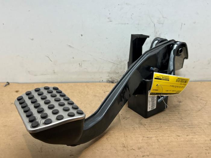 Rempedaal Mercedes C-Klasse