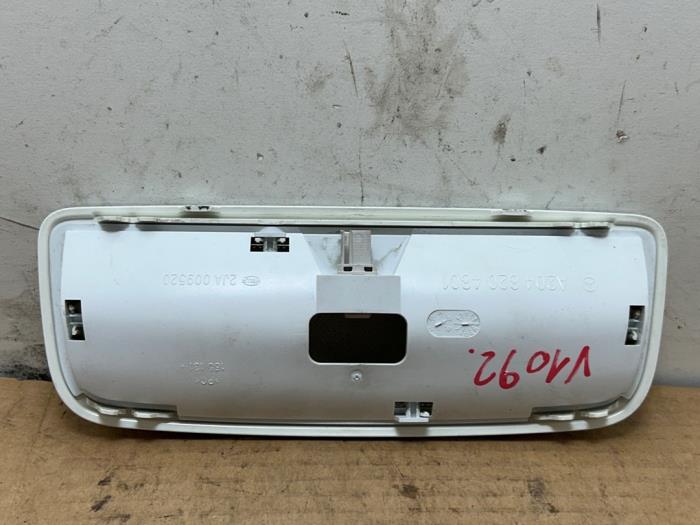 Iluminación interior detrás Mercedes C-Klasse