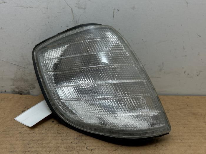 Feu clignotant droit Mercedes S-Klasse