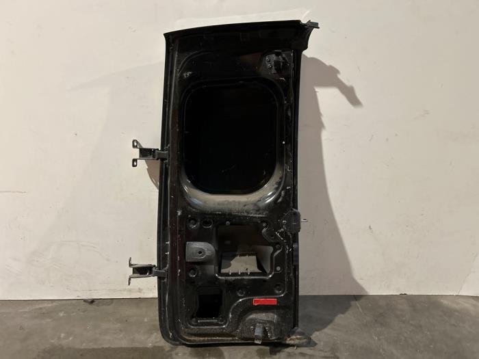 Tylne drzwi samochodu dostawczego Mercedes Citan