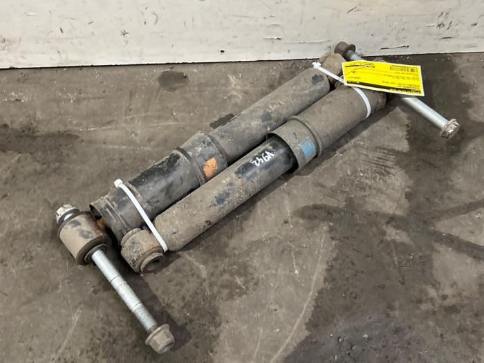 Zestaw amortyzatorów Mercedes Citan