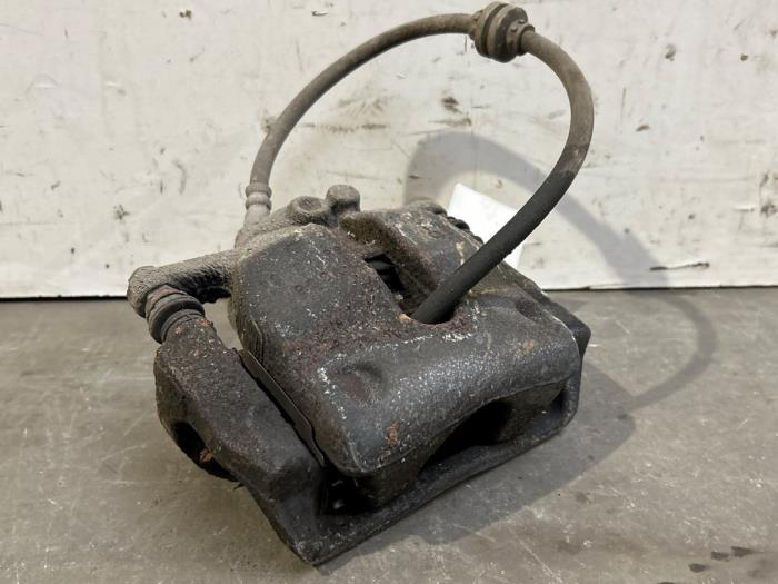 Zacisk hamulcowy lewy przód Mercedes Citan