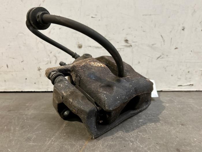 Zacisk hamulcowy prawy przód Mercedes Citan