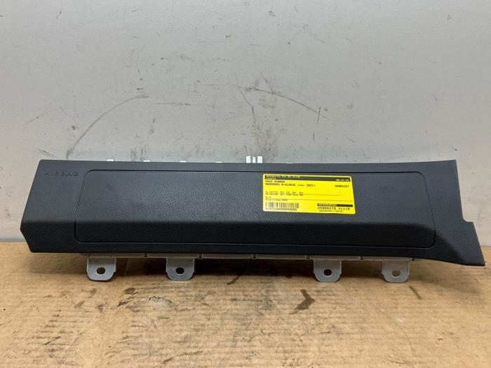 Poduszka powietrzna kolanowa Mercedes B-Klasse