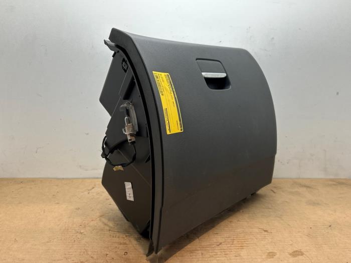 Guantera Mercedes B-Klasse