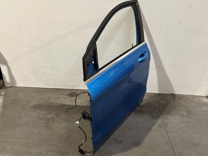 Puerta de 4 puertas izquierda delante Mercedes B-Klasse