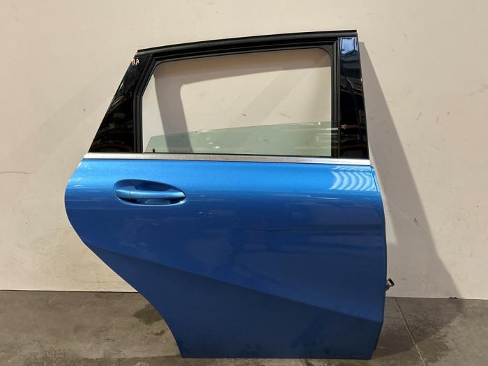 Rear door 4-door, right Mercedes B-Klasse