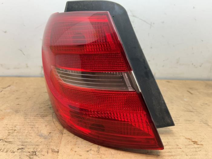 Tylne swiatlo pozycyjne lewe Mercedes B-Klasse