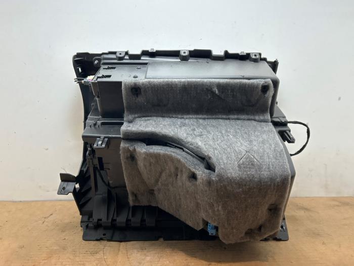 Boîte à gants Mercedes B-Klasse