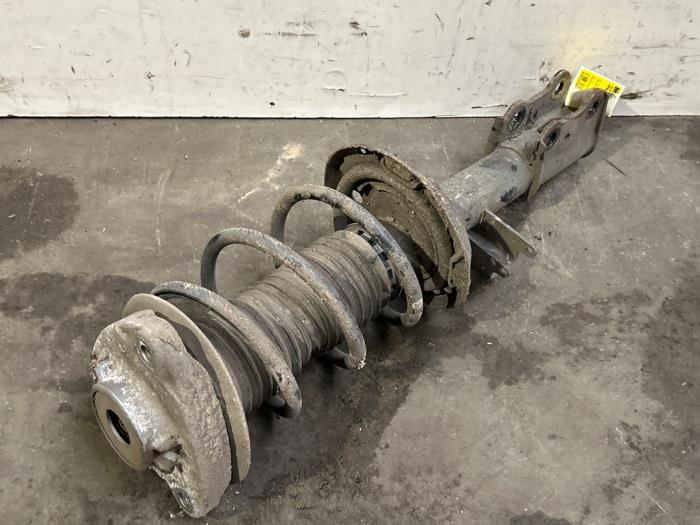 Amortyzator wstrzasów lewy przód Mercedes B-Klasse