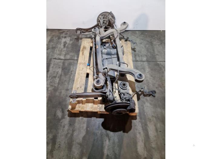 Os tylna napedu na przednie kola Mercedes B-Klasse