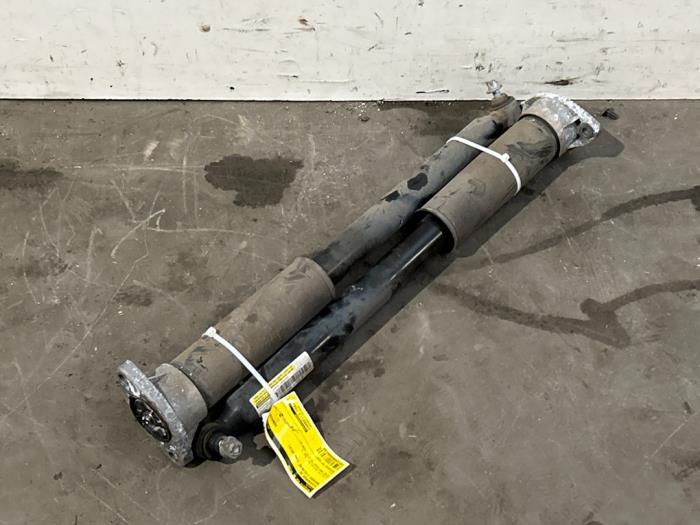 Zestaw amortyzatorów Mercedes C-Klasse