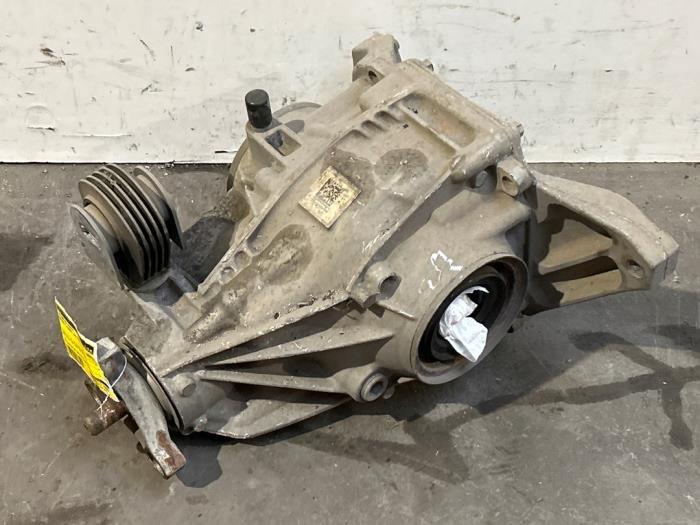 Differentieel achter Mercedes C-Klasse