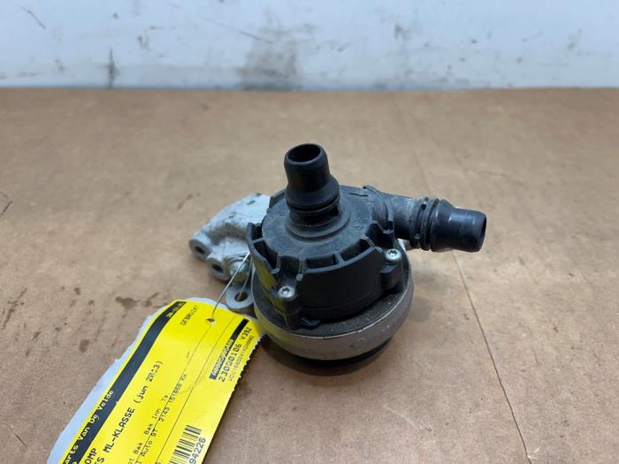 Water pump Mercedes ML-Klasse