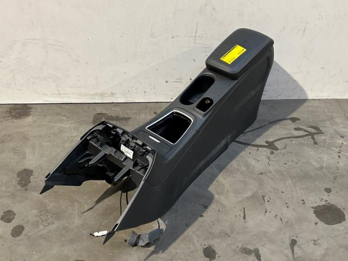 Konsole srodkowe Mercedes B-Klasse