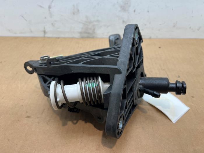 Pedal de embrague Mercedes B-Klasse