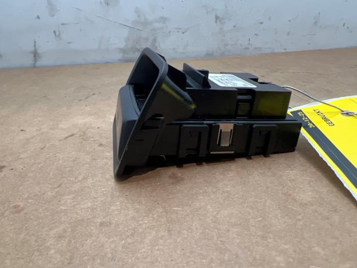 Parking brake switch Mercedes B-Klasse