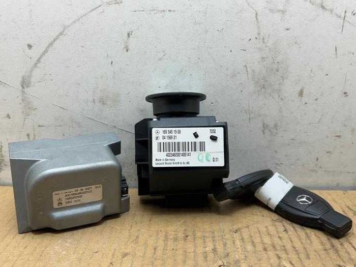 Stacyjka + sterownik Mercedes B-Klasse