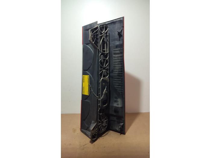 Tylne swiatlo pozycyjne lewe Mercedes Sprinter