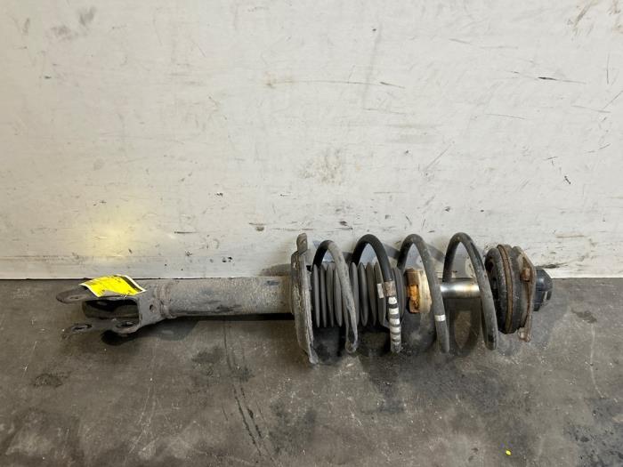Fronts shock absorber, left Mercedes B-Klasse