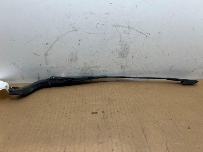 Ramie wycieraczki przedniej Mercedes B-Klasse