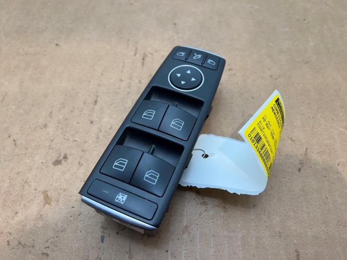 Interruptor combinado de ventanillas Mercedes CLA