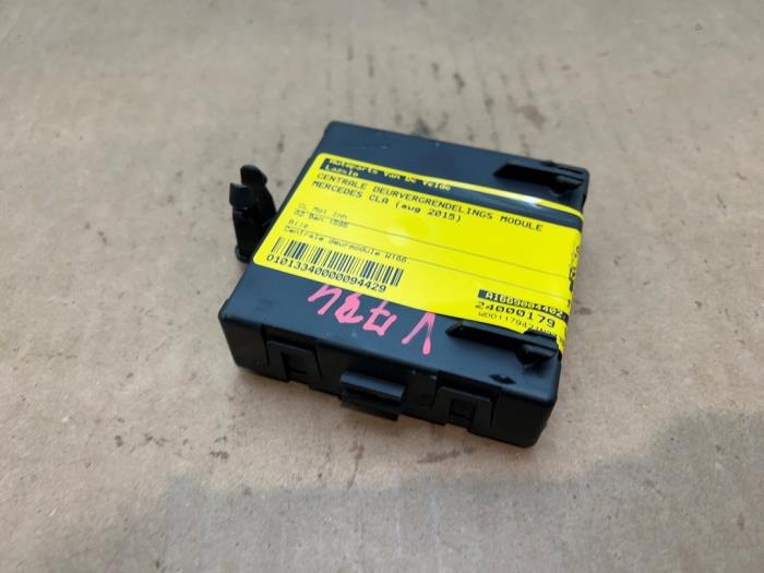 Module verrouillage central des portes Mercedes CLA