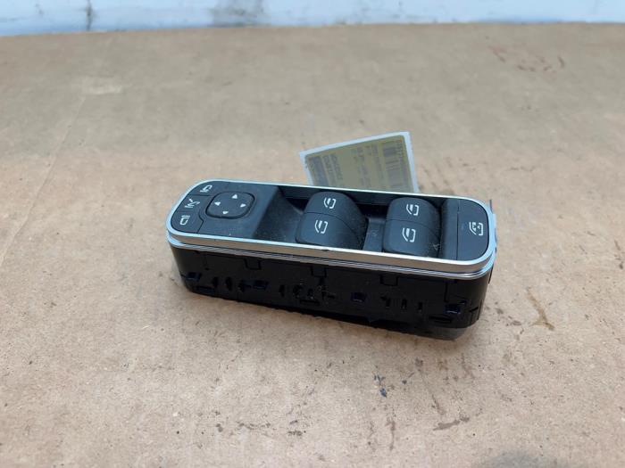 Interruptor combinado de ventanillas Mercedes CLA