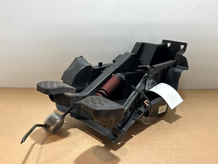 Pedal hamulca Mercedes C-Klasse