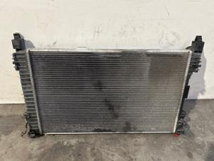 Gebruikte Radiateur Mercedes C (W203) 2.2 C-200 CDI 16V Prijs € 60,50 Inclusief btw aangeboden door Autoparts Van De Velde