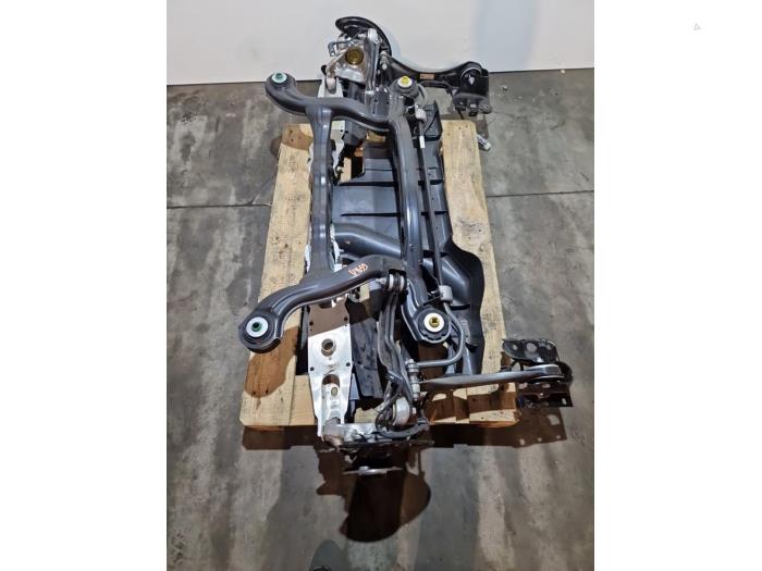 Os tylna napedu na tylne kola Mercedes A-Klasse