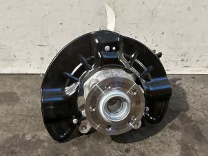 Gebruikte Fusee rechts-voor Mercedes A (177.0) 1.3 A-200 Turbo 16V Prijs € 223,85 Inclusief btw aangeboden door Autoparts Van De Velde