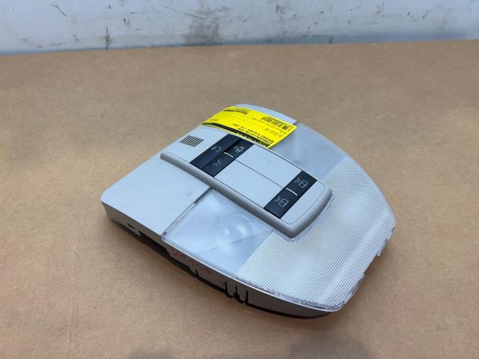 Oswietlenie wewnetrzne przód Mercedes B-Klasse