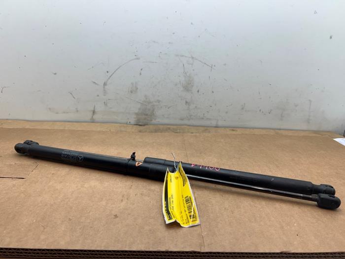 Set of gas struts for boot Mercedes B-Klasse