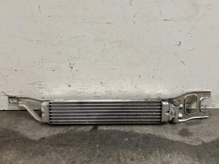 Chlodnica oleju Mercedes B-Klasse