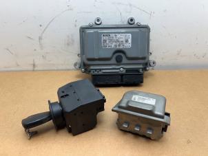 Gebruikte Kontaktslot + computer Mercedes B (W245) 2.0 B-200 CDI 16V Prijs € 151,25 Inclusief btw aangeboden door Autoparts Van De Velde