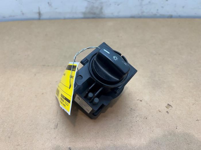 Przelacznik swiatel Mercedes B-Klasse