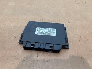 Gebruikte Parkeerhulp computer Mercedes R (W251) 3.0 280 CDI 24V 4-Matic Prijs € 60,50 Inclusief btw aangeboden door Autoparts Van De Velde