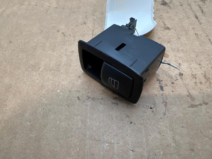 Electric window switch Mercedes R-Klasse