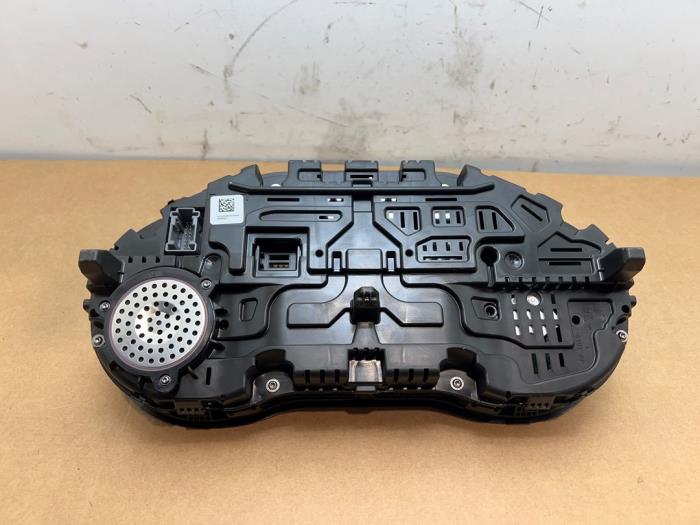 Tacho - Kombiinstrument KM Mercedes T-Klasse