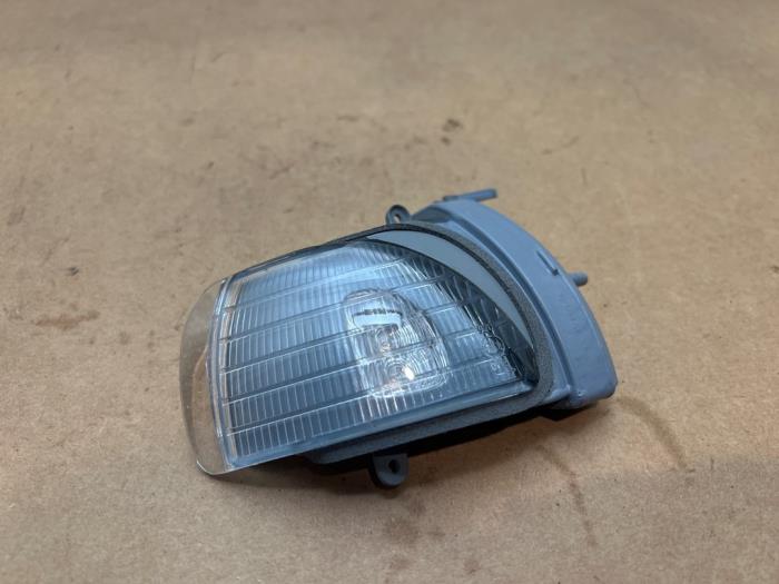 Feu clignotant droit Mercedes E-Klasse