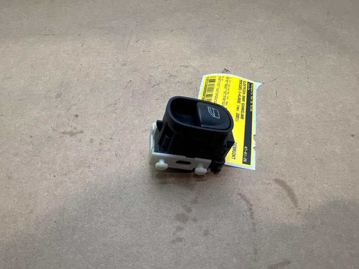 Przelacznik elektrycznej szyby Mercedes C-Klasse