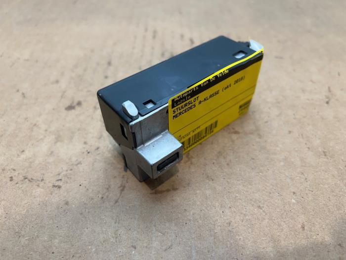 Zamek kierownicy Mercedes A-Klasse