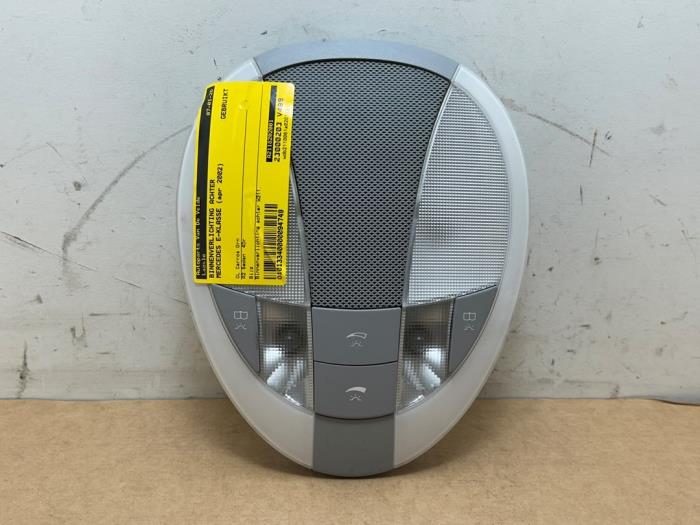 Iluminación interior detrás Mercedes E-Klasse