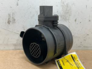 Gebruikte Luchtmassameter Mercedes E (W211) 2.2 E-220 CDI 16V Prijs € 36,30 Inclusief btw aangeboden door Autoparts Van De Velde