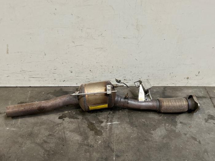 Auspuff Mitteldämpfer Mercedes CLA