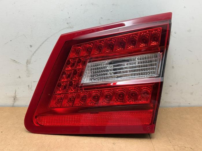 Feu arrière droit Mercedes E-Klasse