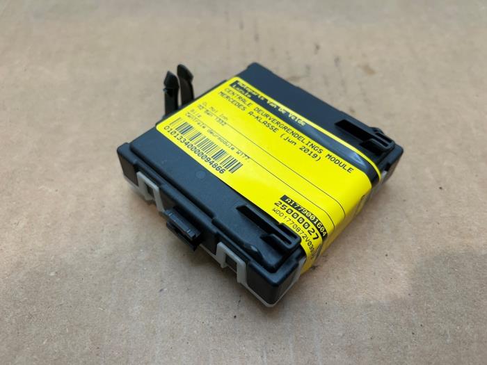 Central door locking module Mercedes A-Klasse