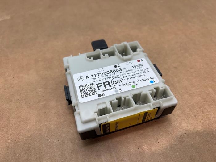 Módulo de cierre centralizado Mercedes A-Klasse